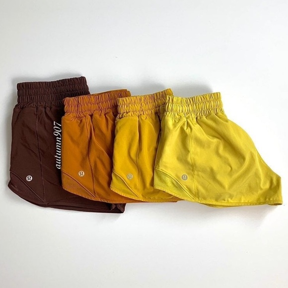 💛🍯Lululemon Hotty Hot Shorts 2.5”🍯💛 - Picture 12 of 12